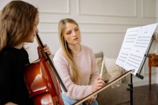 Peintures célèbres d'instruments de musique : top 5 à connaître
