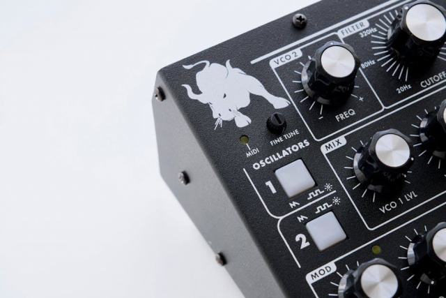 Roland : la marque japonaise qui a révolutionné l'instrument électronique Roland : la marque japonaise qui a révolutionné l'instrument électronique